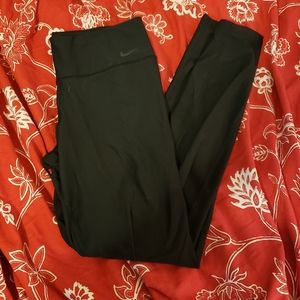 Black Nike Dri-Fit leggings
